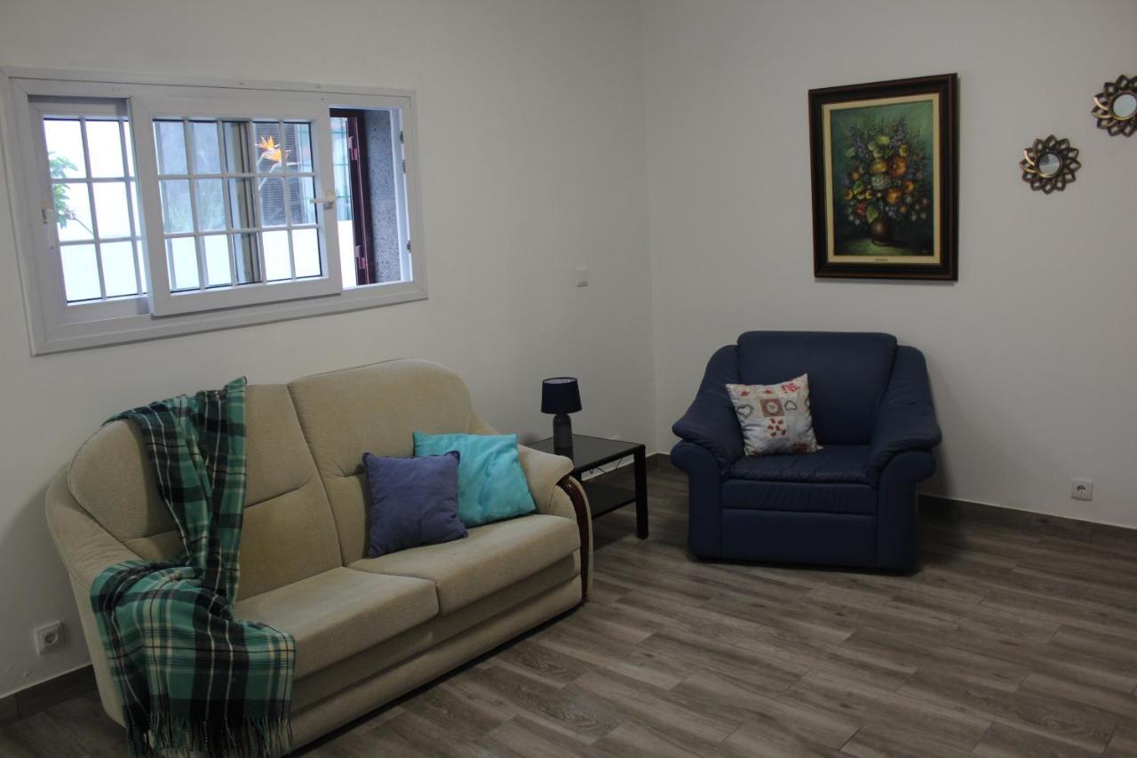 Vitorino De Nemesio Guesthouse Ponta Delgada Eksteriør billede