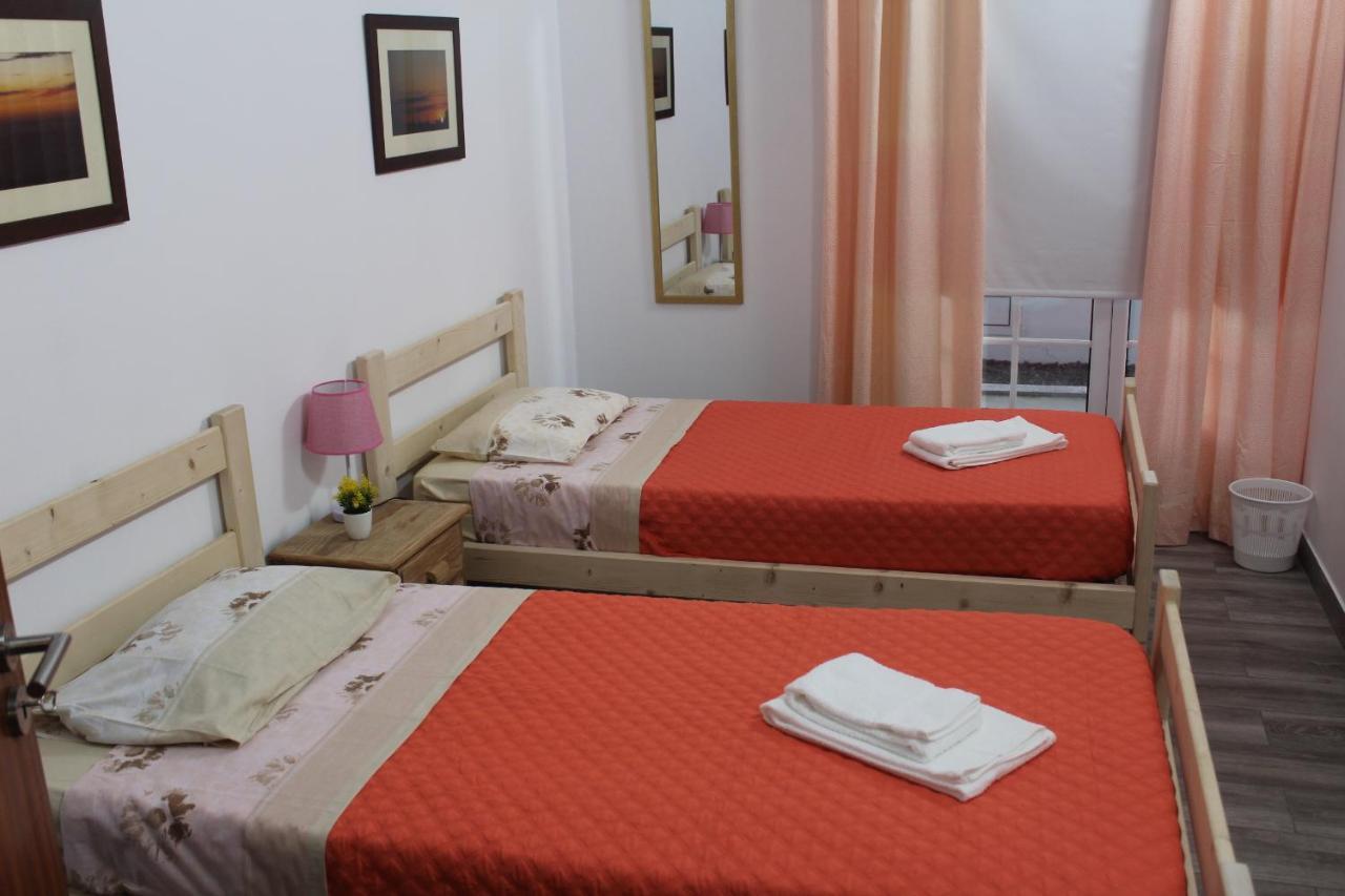 Vitorino De Nemesio Guesthouse Ponta Delgada Eksteriør billede
