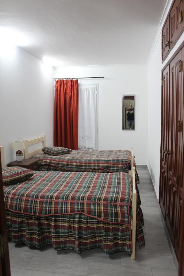 Vitorino De Nemesio Guesthouse Ponta Delgada Eksteriør billede