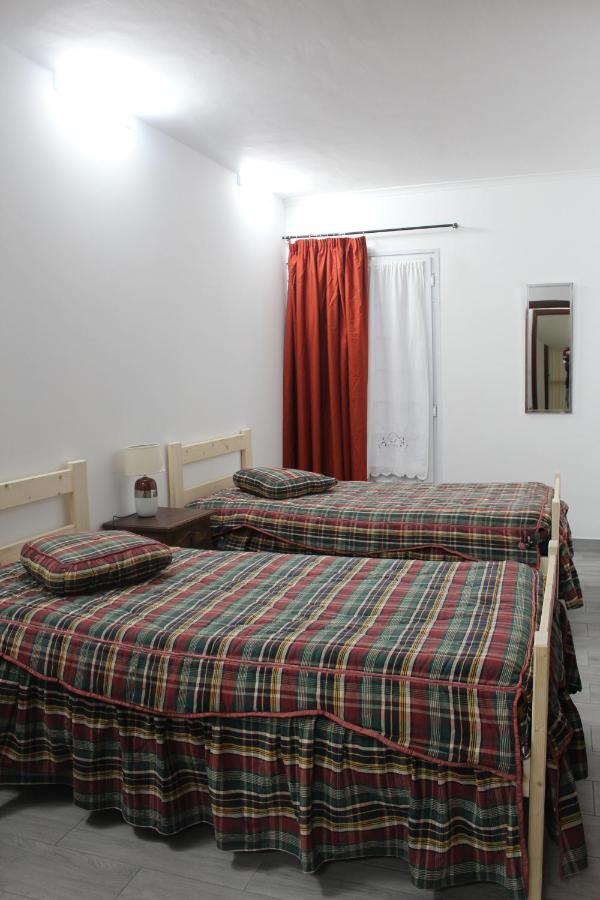 Vitorino De Nemesio Guesthouse Ponta Delgada Eksteriør billede
