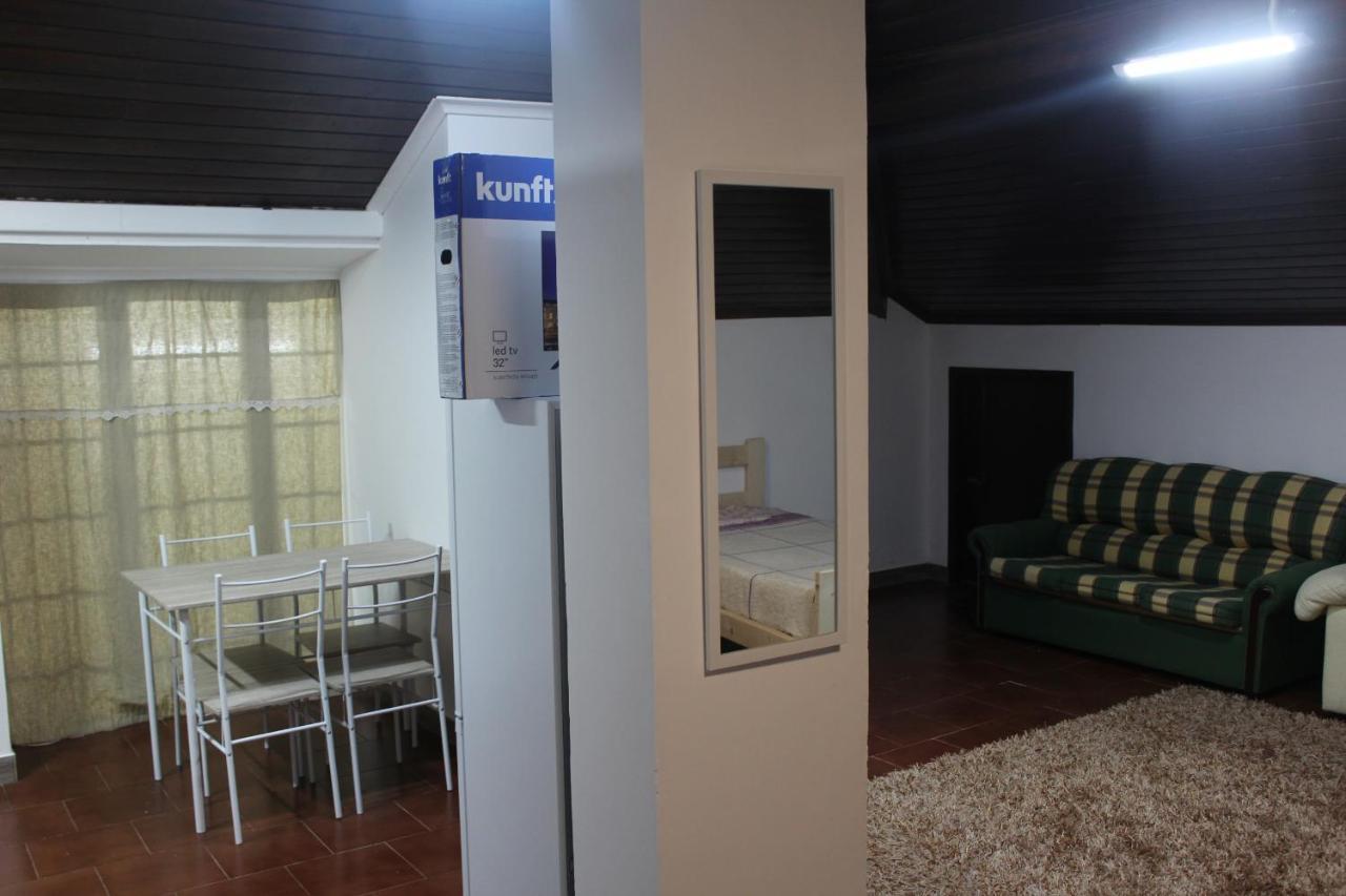 Vitorino De Nemesio Guesthouse Ponta Delgada Eksteriør billede