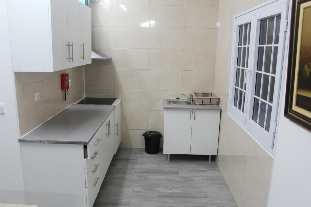 Vitorino De Nemesio Guesthouse Ponta Delgada Eksteriør billede