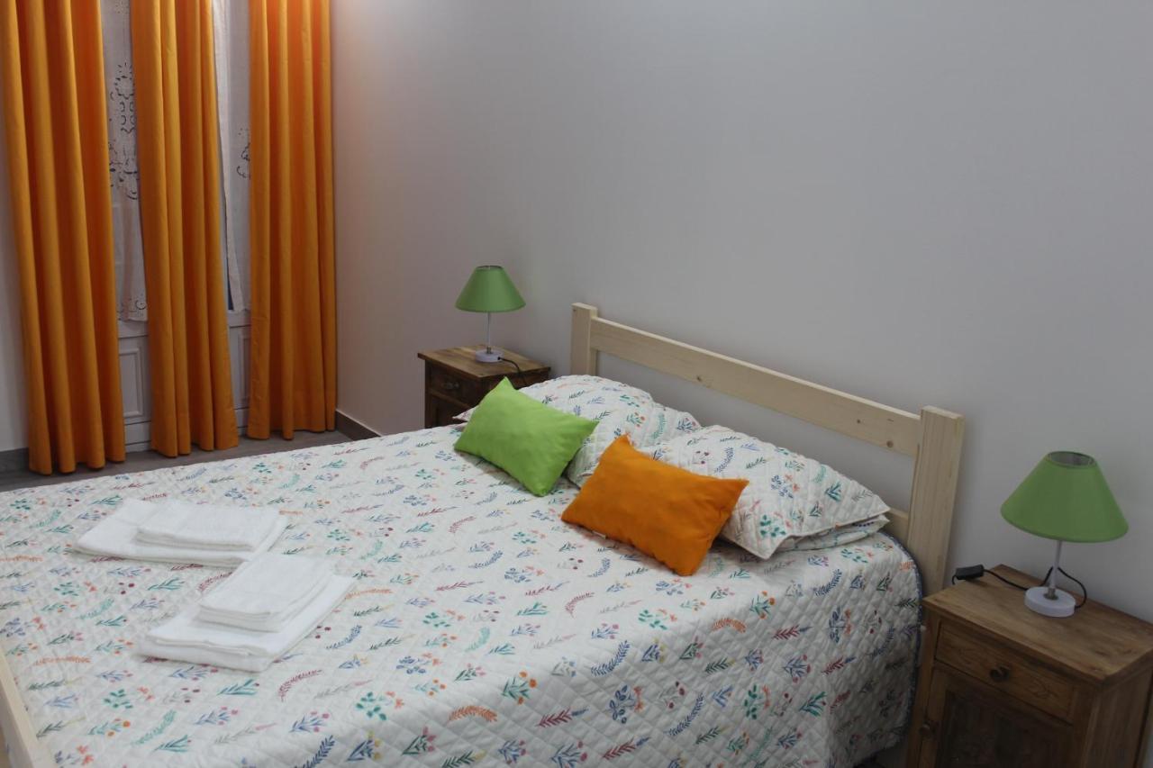Vitorino De Nemesio Guesthouse Ponta Delgada Eksteriør billede