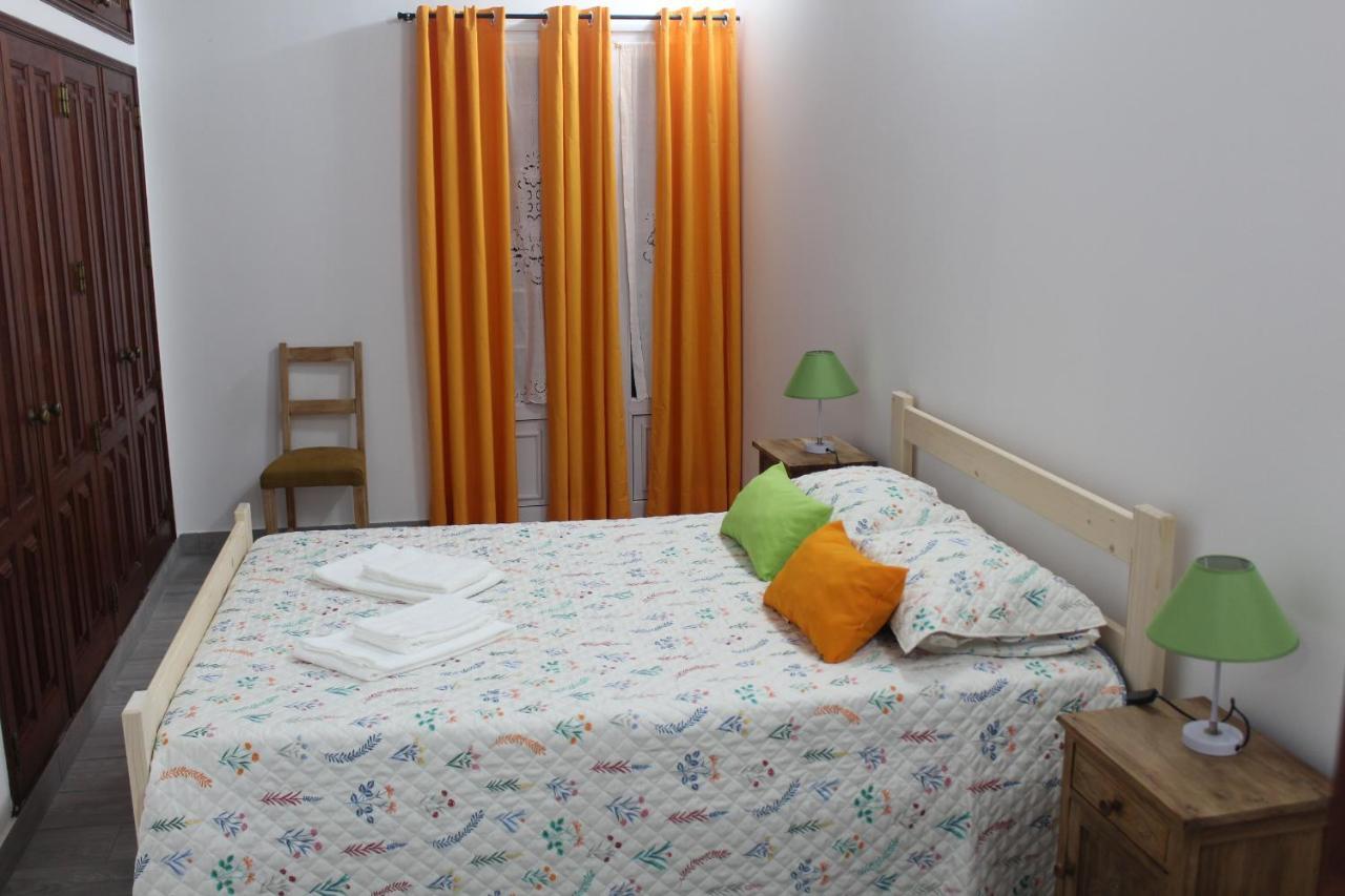 Vitorino De Nemesio Guesthouse Ponta Delgada Eksteriør billede