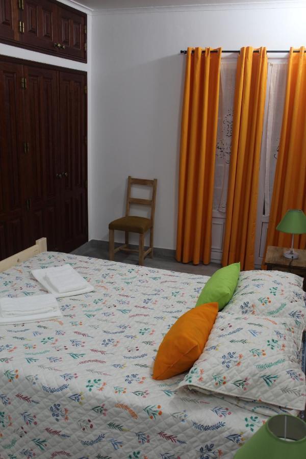 Vitorino De Nemesio Guesthouse Ponta Delgada Eksteriør billede